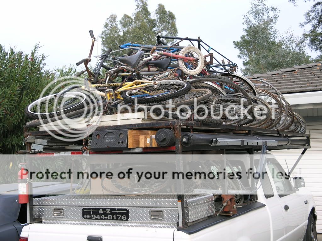 Look Ma, junk bikes. Lots a junk bikes! Rat Rod Bikes
