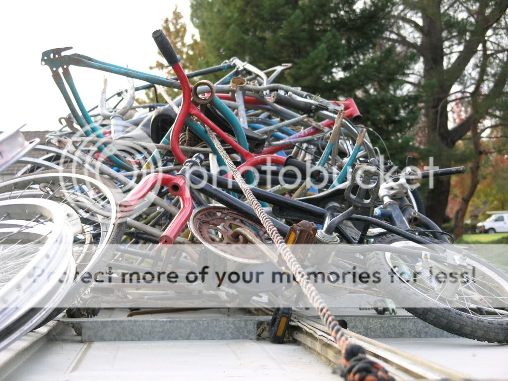 Look Ma, junk bikes. Lots a junk bikes! Rat Rod Bikes
